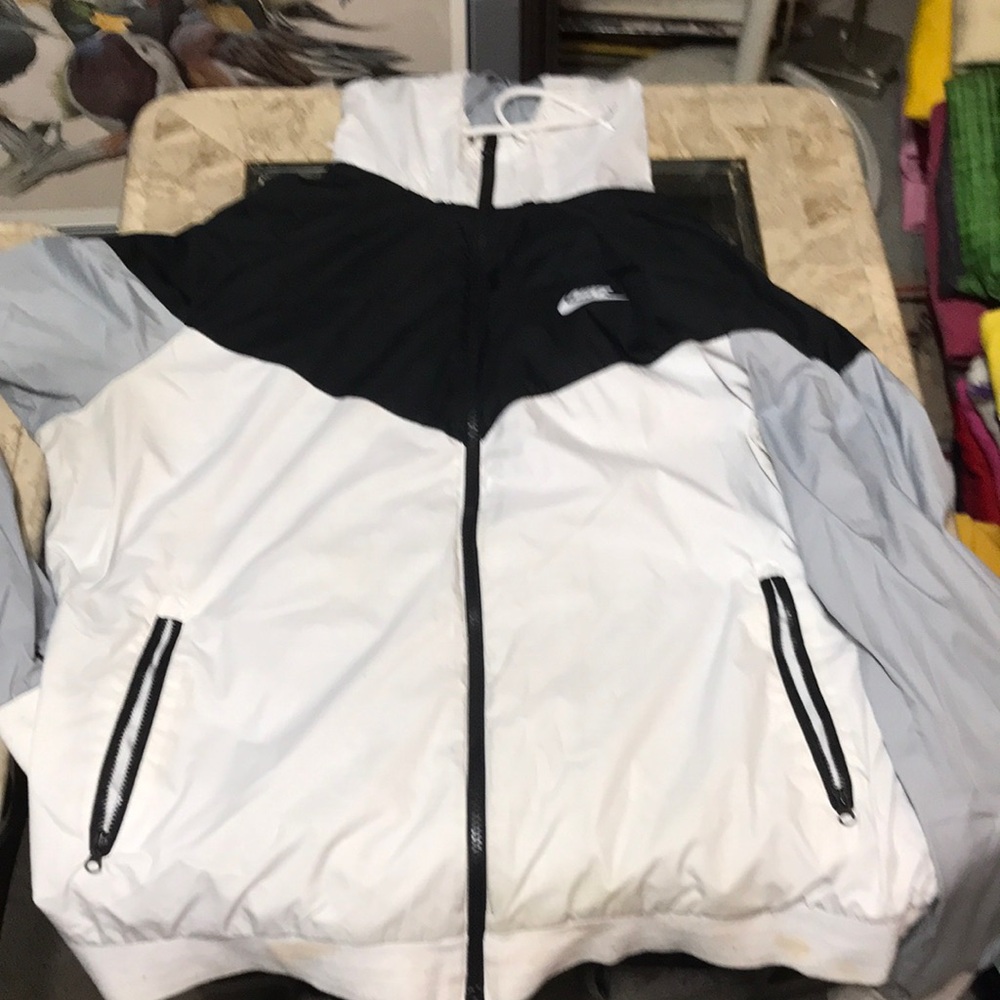Nike windbreaker